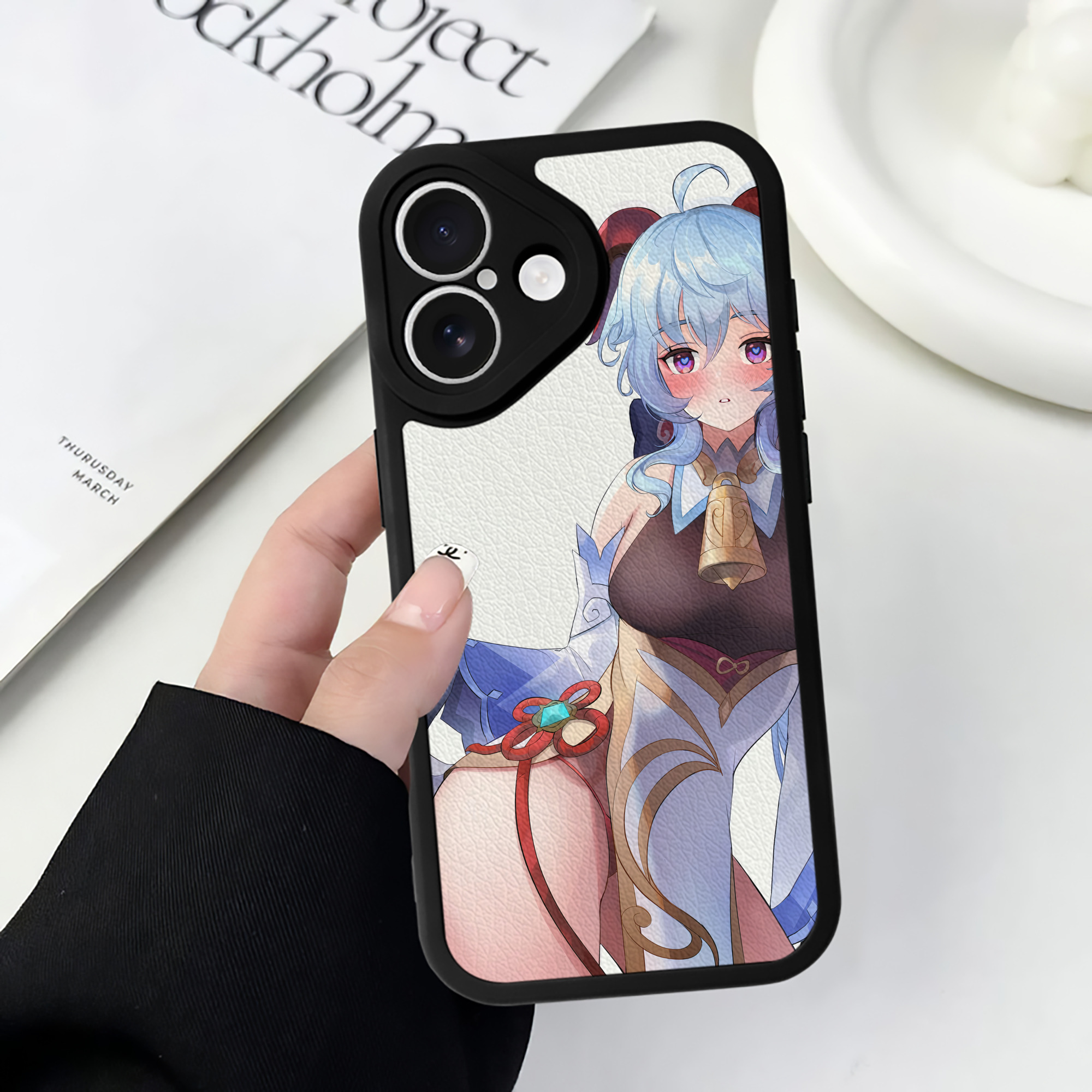 げんし神 genshin 【iPhone 16シリーズ対応】シリコンスマホケース（レザー調） 材質：シリコン